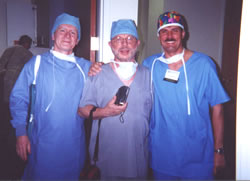Live Surgery – Workshop, Orlando, USA, February 2001. From the left side: Dr Patrick Frechet (France), Dr Marcelo Gandelman (Brazil), Dr Jerzy Kolasiński. 