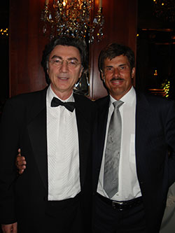 Dr Jerzy Kolasiński i Dr Vincenzo Gambino podczas kongresu Italian Society of Hair Restoration, Mediolan 2007 Dr Jerzy Kolasiński i Dr Vincenzo Gambino podczas kongresu Italian Society of Hair Restoration, Mediolan 2007