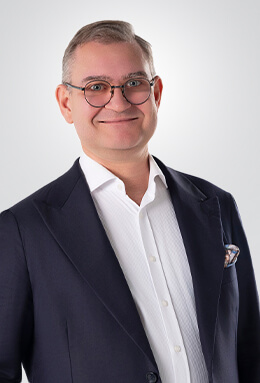 Dr Rafał Bartkowski